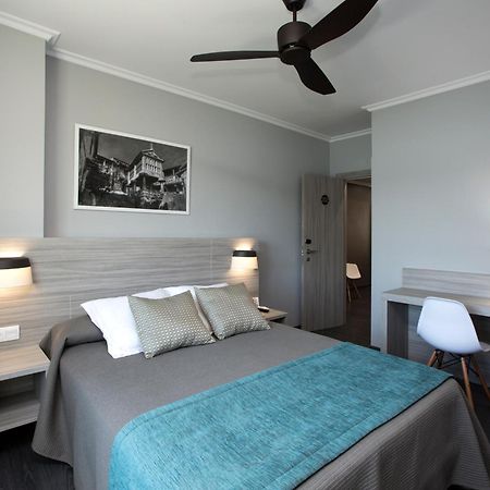 Hotel Комбаро Екстериор снимка