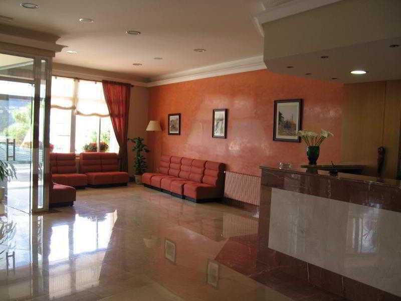 Hotel Комбаро Екстериор снимка