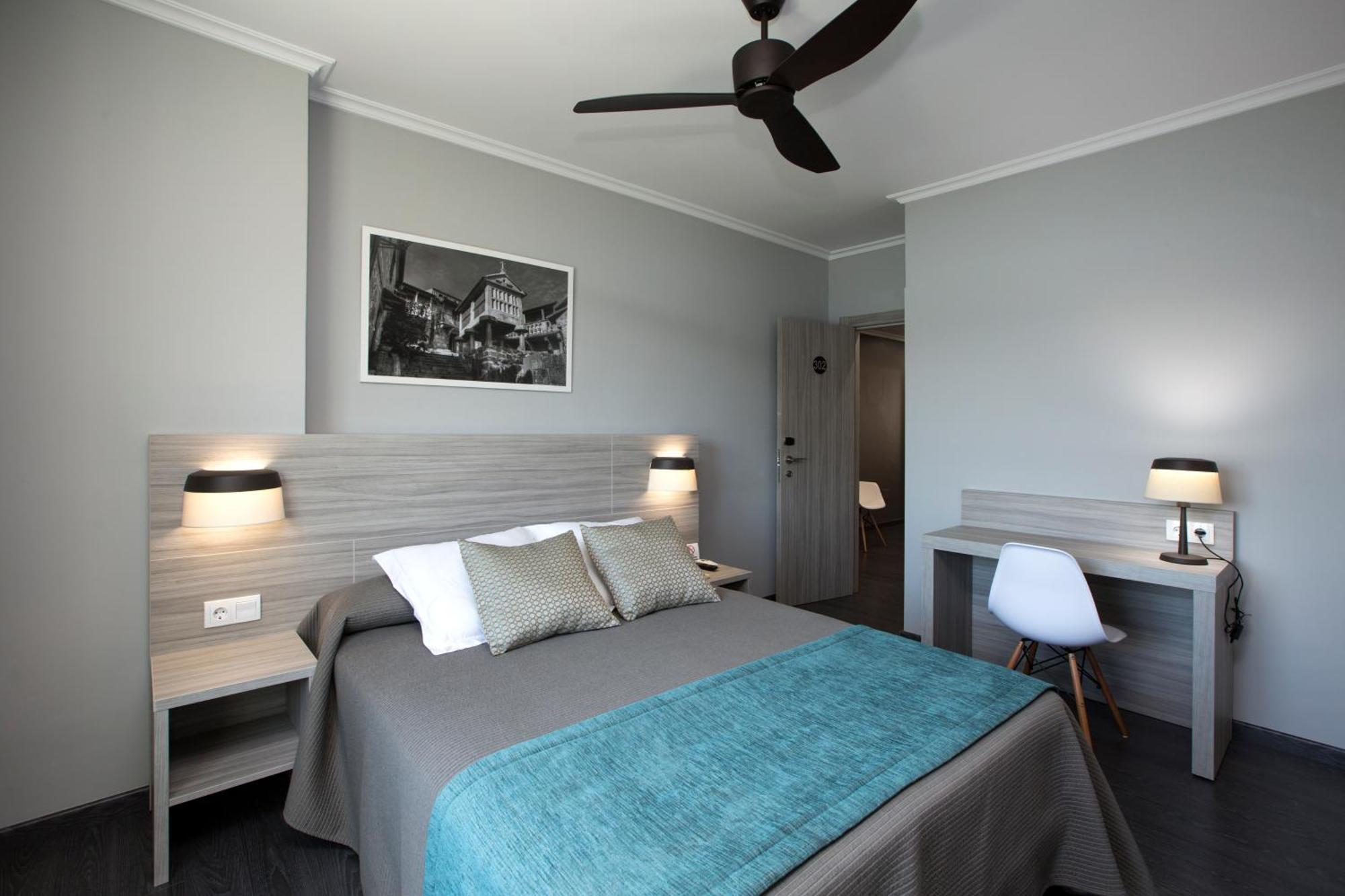 Hotel Комбаро Екстериор снимка
